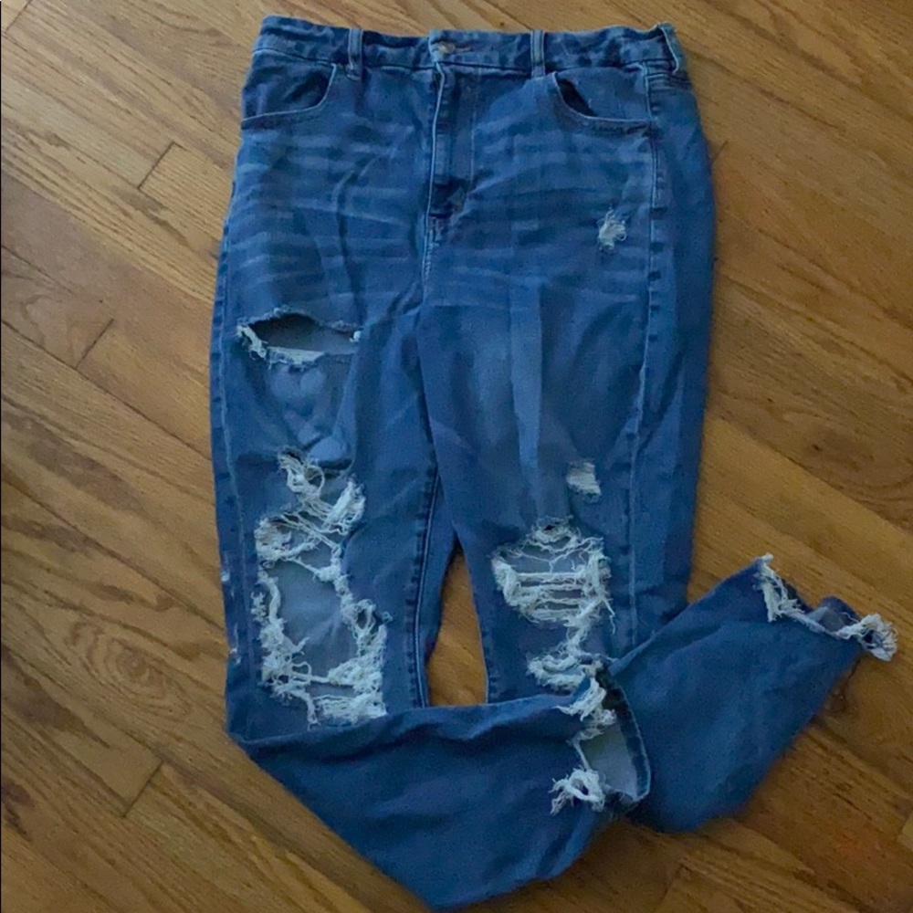 American eagle jeans!